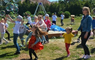 Jubileusz 15-lecia nadania imienia Przedszkola Publicznego Nr 1 &bdquo;Kraina Bajek&rdquo; w Brześciu Kujawskim