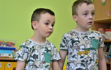 &bdquo;Burmistrz czyta przedszkolakom&rdquo;  - SP Brzezie