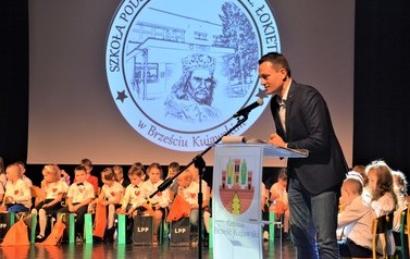 Ślubowanie klas pierwszych w SP Nr 1