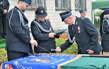 Uroczystość 105-lecia OSP Guźlin i nadania nowego sztandaru 30
