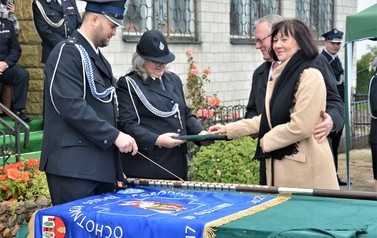 Uroczystość 105-lecia OSP Guźlin i nadania nowego sztandaru 34