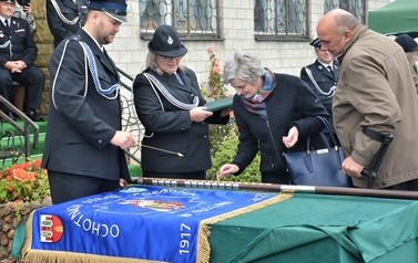Uroczystość 105-lecia OSP Guźlin i nadania nowego sztandaru 39