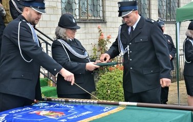 Uroczystość 105-lecia OSP Guźlin i nadania nowego sztandaru 40