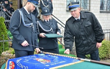 Uroczystość 105-lecia OSP Guźlin i nadania nowego sztandaru 53