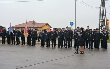 Uroczystość 105-lecia OSP Guźlin i nadania nowego sztandaru 60