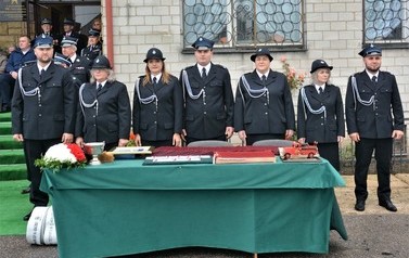 Uroczystość 105-lecia OSP Guźlin i nadania nowego sztandaru 73