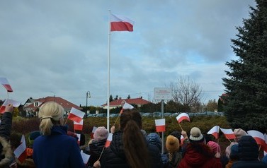 Obchody 11 listopada SP1 Nowy maszt  2