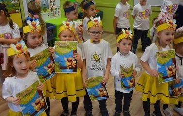 Pasowanie na przedszkolaka w Zespole Szk&oacute;ł nr 2 w Brześciu Kujawskim  10