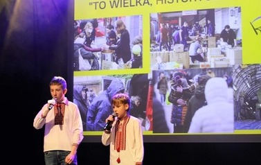 Konkurs Plastyczny "Chodź, pomaluj m&oacute;j świat na ż&oacute;łto i na niebiesko"  4