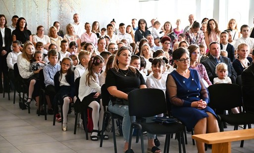 Zdjęcie do Rozpoczął się nowy rok szkolny w Gminie Brześć Kujawski