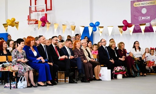 Zdjęcie do 40-lecie budynku Szkoły Podstawowej nr 1 i Publicznego Przedszkola "Kraina Bajek" w Brześciu Kujawskim